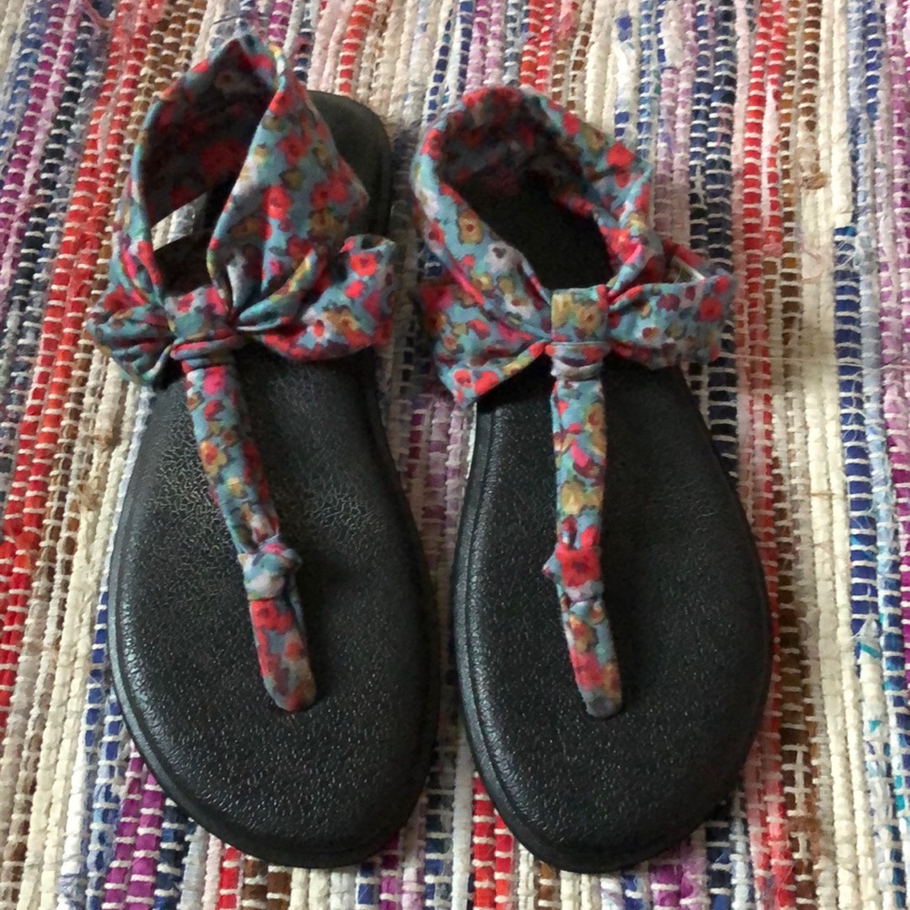 Sanuk Sandals